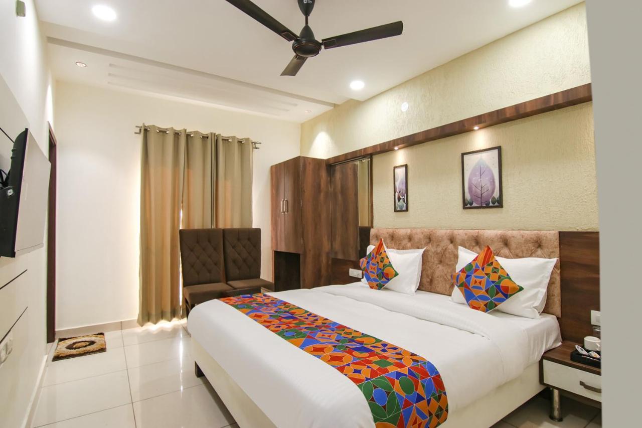 Fabhotel Spring Amritsar Exterior photo